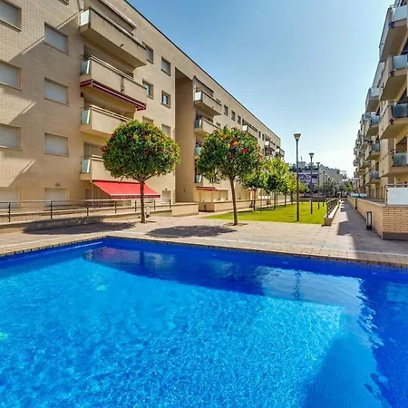 Apartment Enjoy Your Holidays With Us !!, Terrace 25m2 - 65m2 3 Bedrooms, Capacity 4-6pers, Wifi, Ideal To Digital Nomad Beach 5min Walking, 4 Pools, Parking Opt, Air Conditioning Lloret de Mar